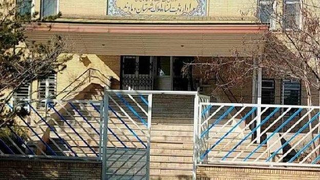 فضای بیرونی اداره ثبت احوال دماوند تهران