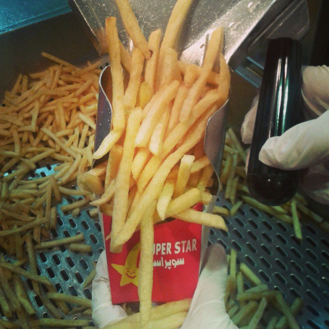 بهترین مرغ سوخاری تهران | سوپراستار (SFC) | پارک وی 1