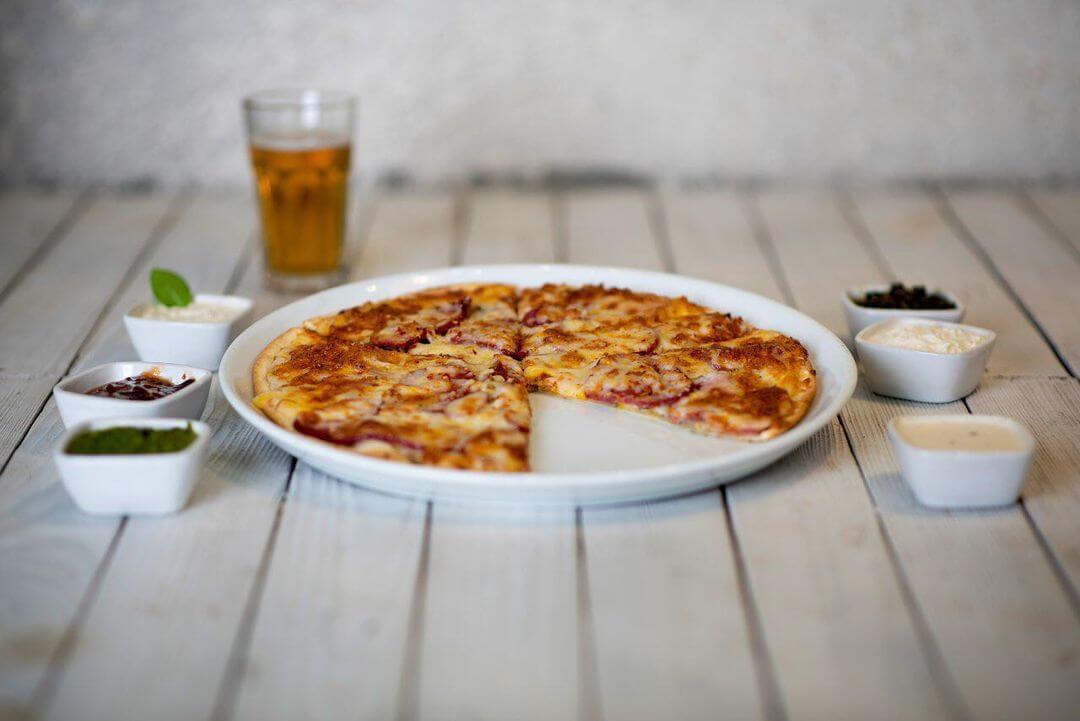 فست فود شبانه روزی تهران نیمکت 3