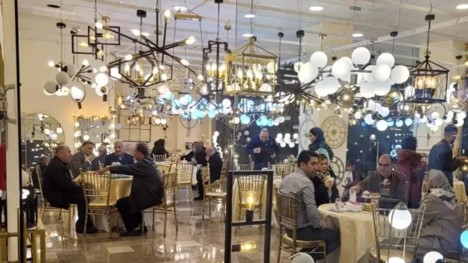 شهر لوستر چیتگر