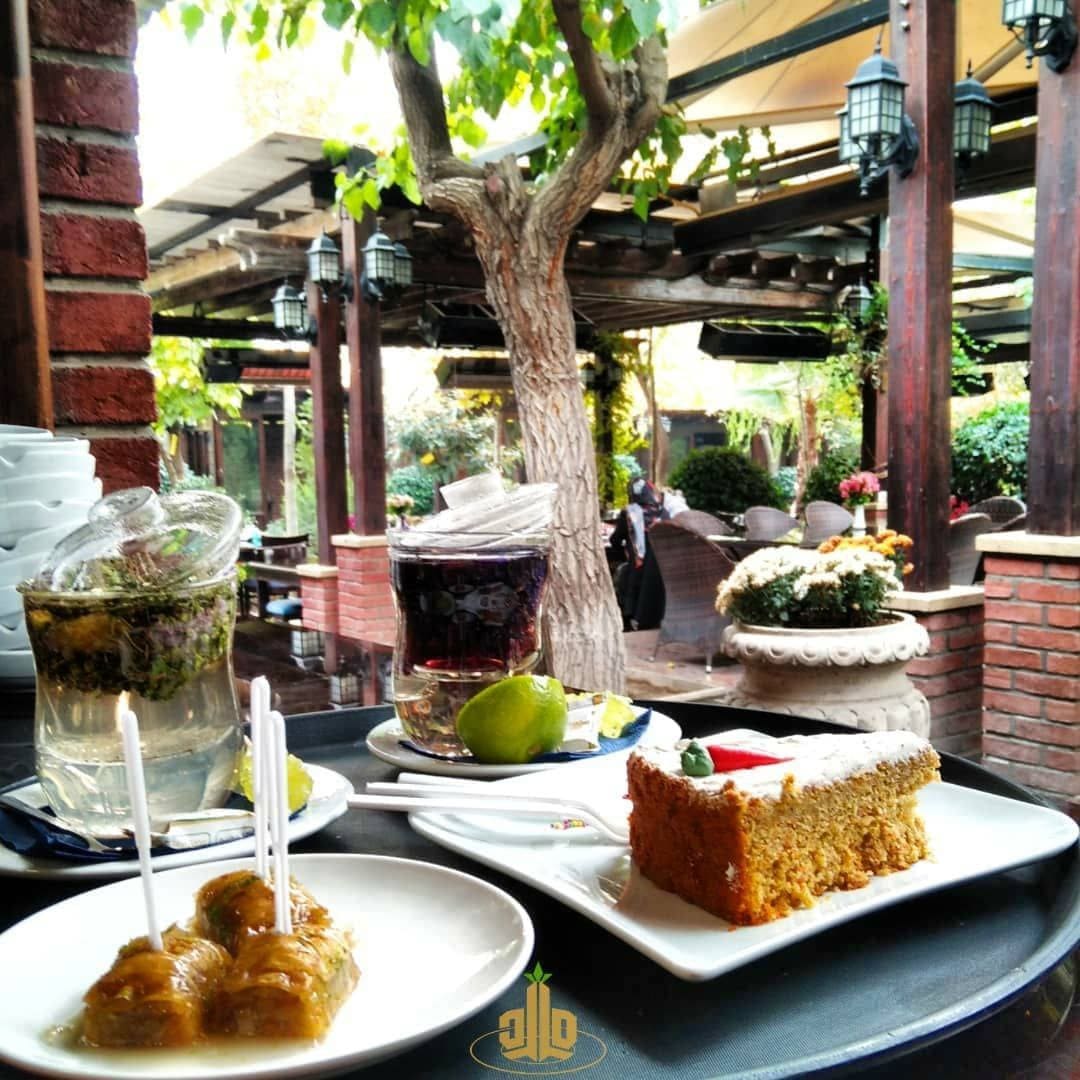 رستوران لرد در غرب تهران با منوی کافیشاپ