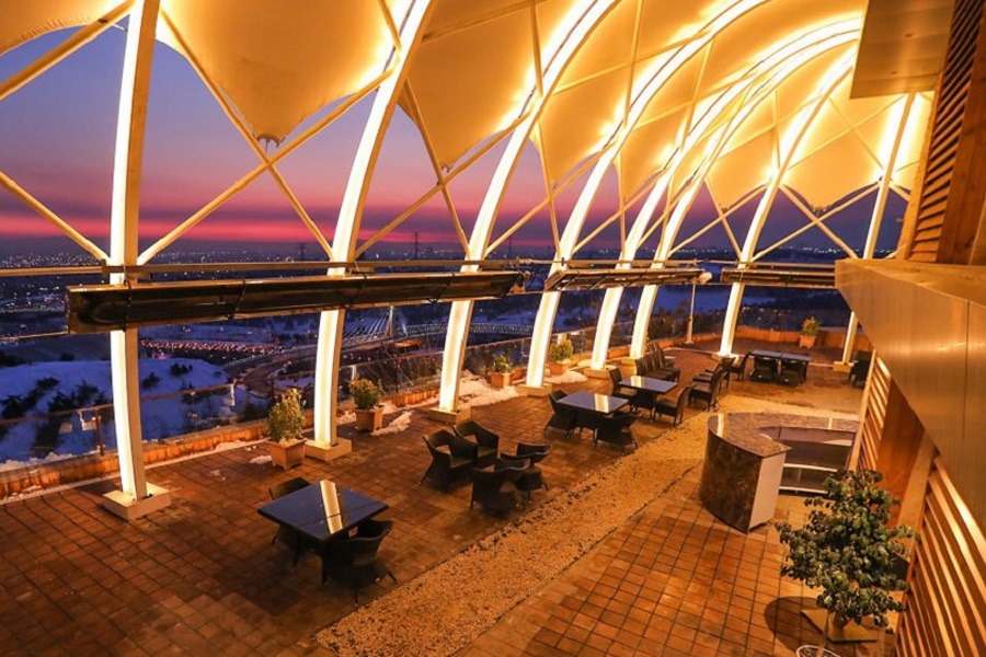 رستوران روباز خوب در تهران