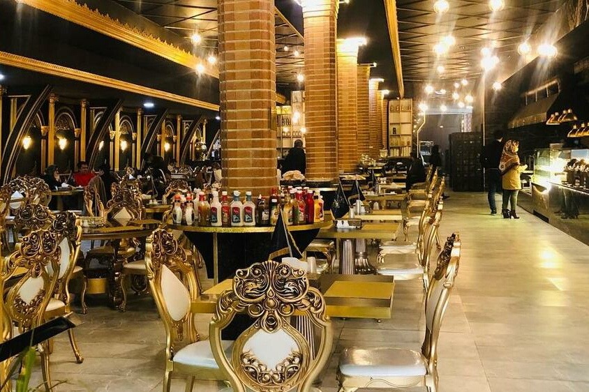 سالن بوفه رستوران وی آی پی کاظمی