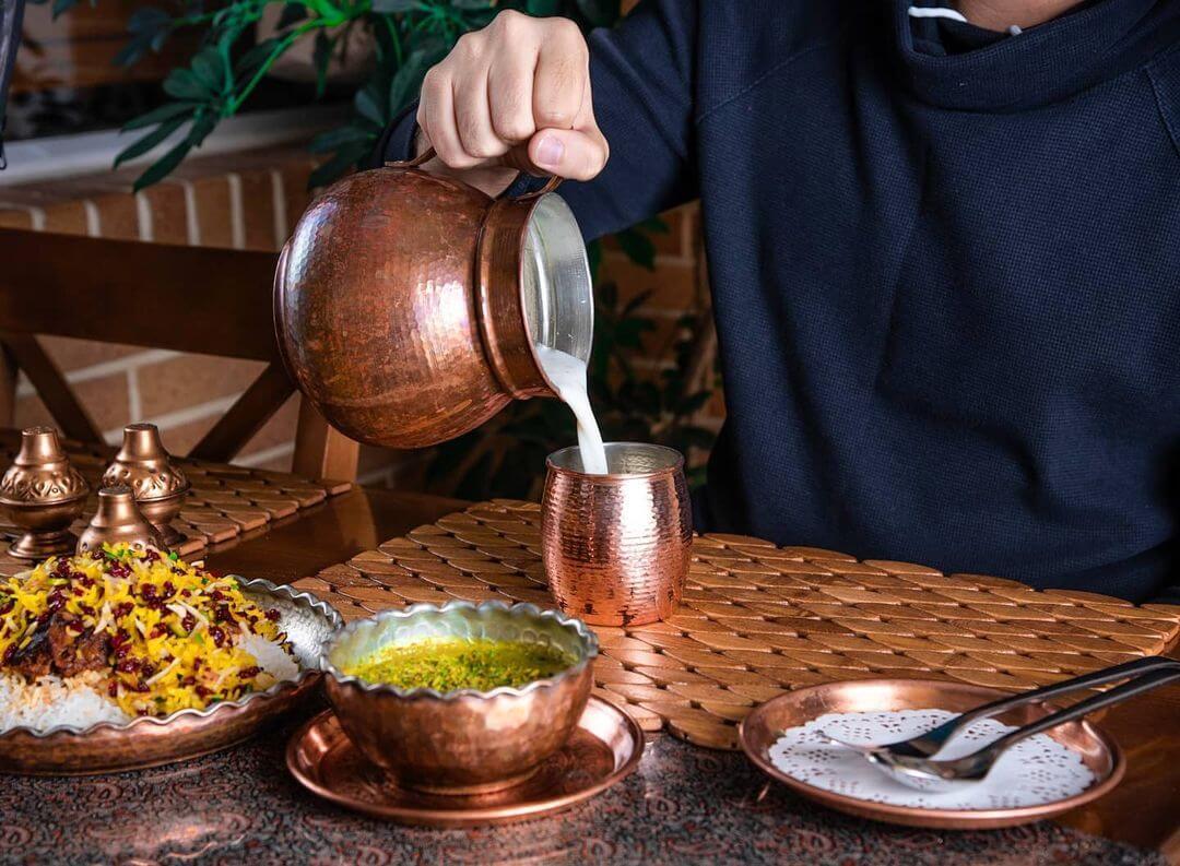 غذاهای ایرانی رستوران مسینه درمرکز شهر