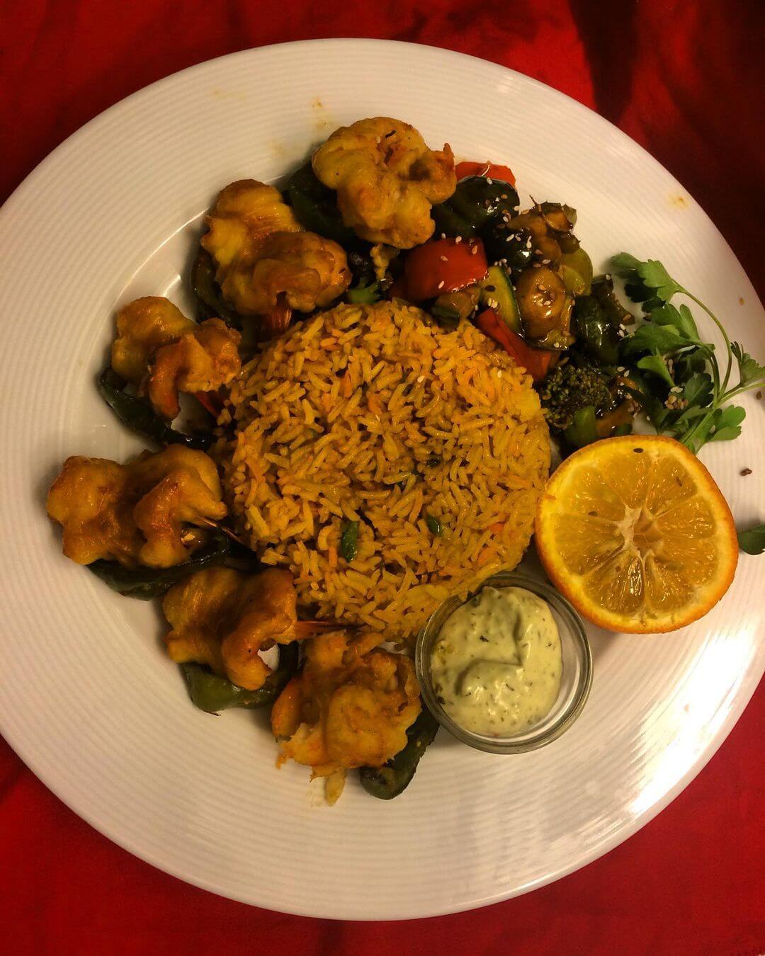 دوپیازه میگو در رافائل رستوران مرکز شهر