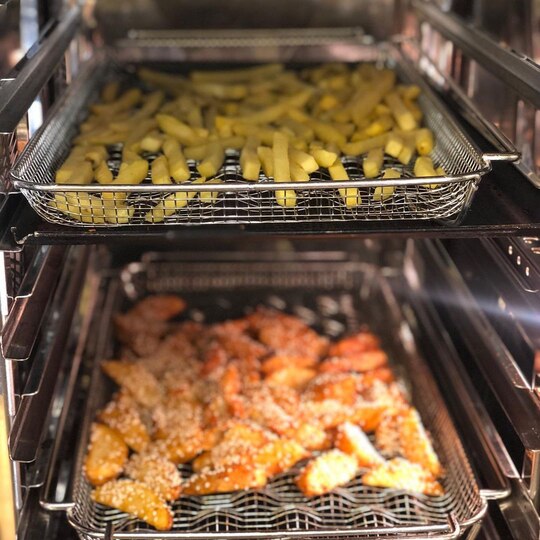 غذای سلامت ویستا با شعار حامی سلامتی و طرفداران غذای سالم