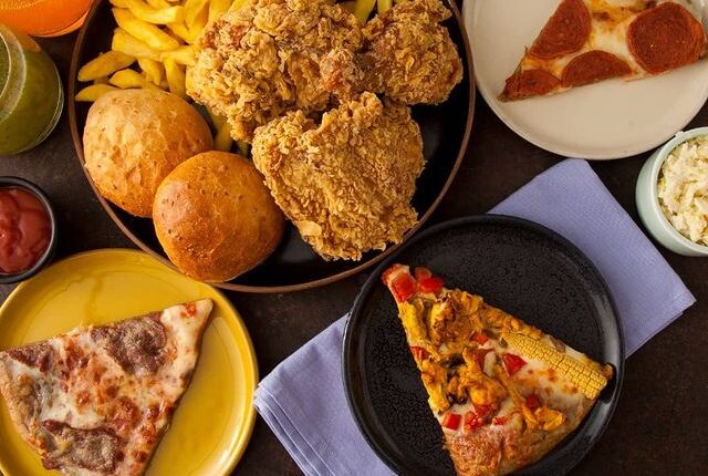 آشنایی  با 16 فست‌فود از بهترین فست فودهای زنجیره‌ای تهران