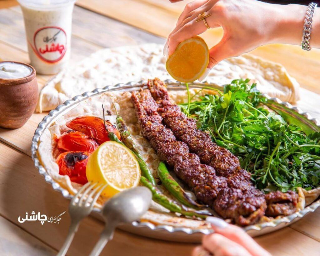 کباب کوبیده خوش طعم جگرکی چاشنی