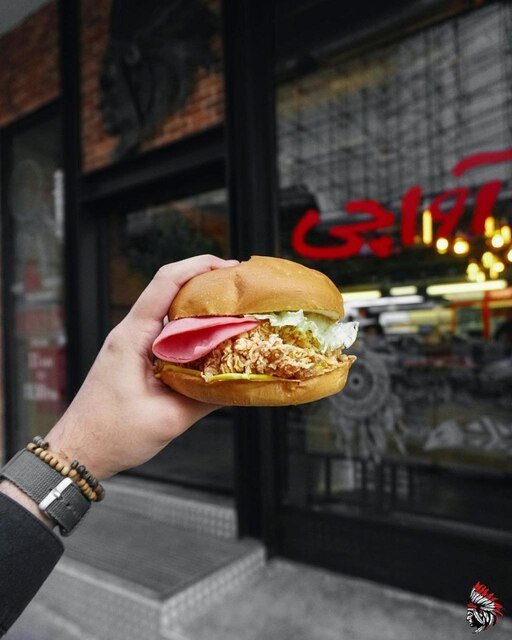 برگرهای محبوب فست فود آواچی