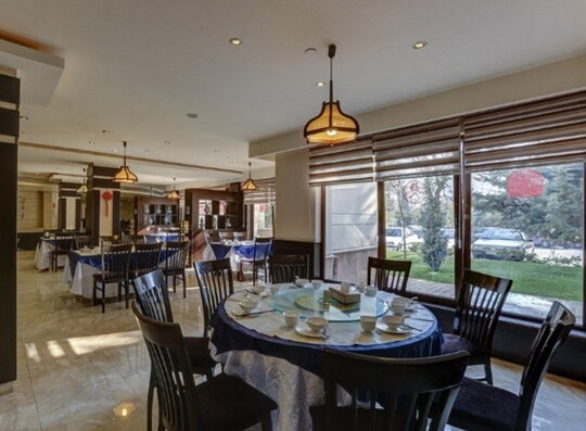 رستوران چینی هتل اوین