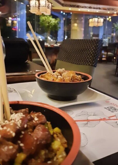 رستوران آسیایی کنزو از رستورانهای هتل پارسیان آزادی