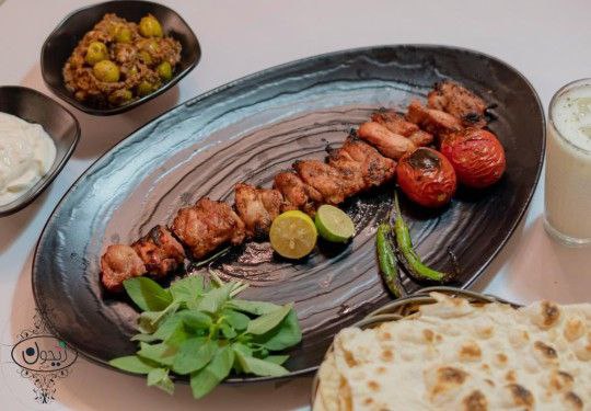 جوجه کباب تند رستوران ریحون