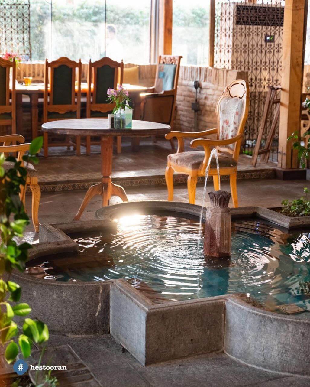 فضای نوستالژیک حستوران