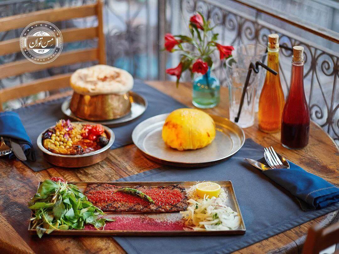 رستوران مستوران با دو مدل منوی افطار