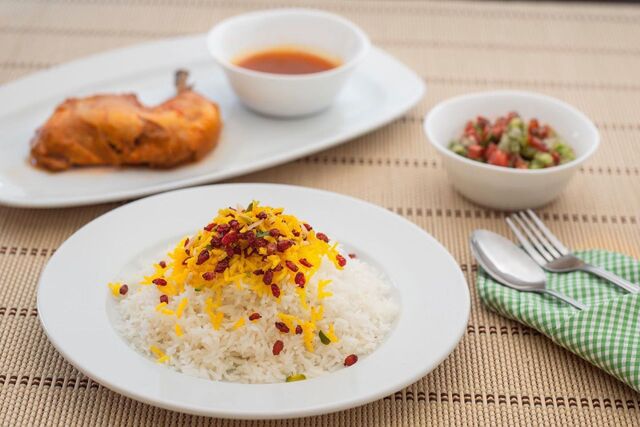 زرشک پلو با مرغ کترینگ هانی