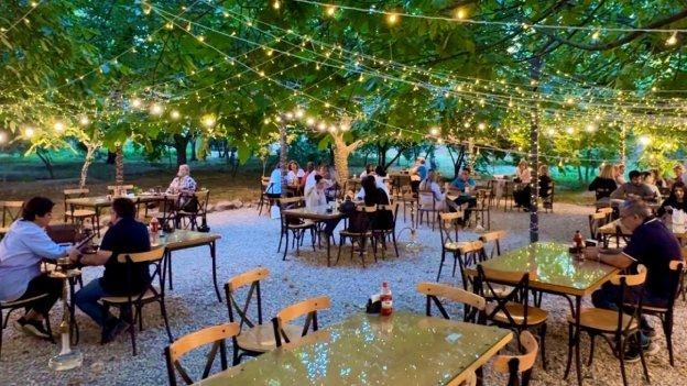 فضای بیرونی باغ نوبهار