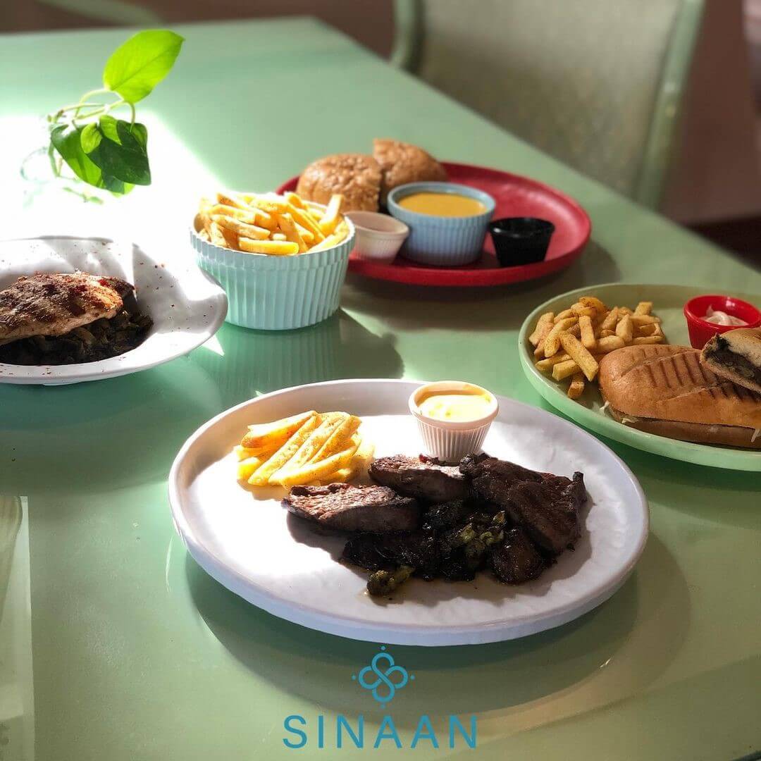 استیک در رستوران سینان