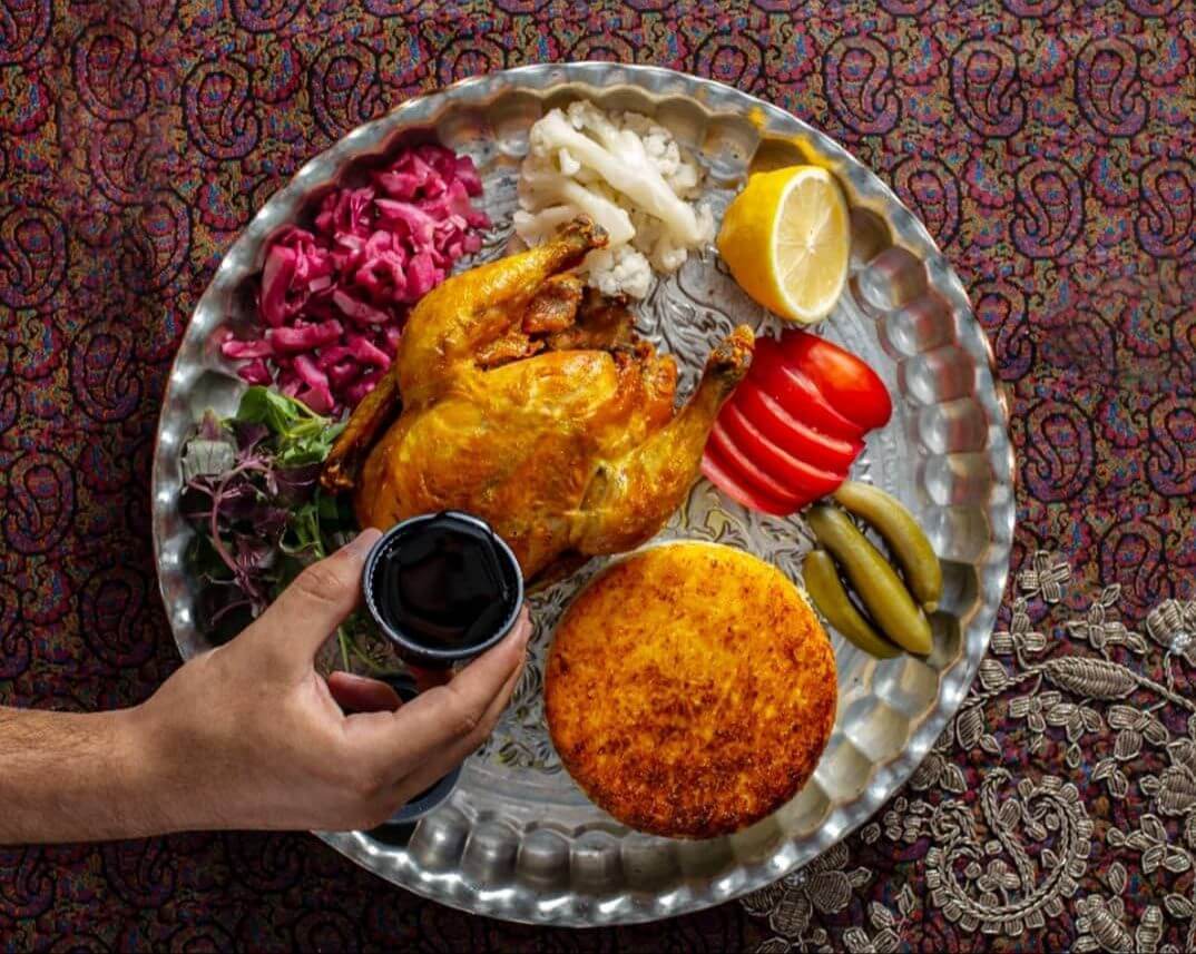 بهترین اکبرجوجه تهران در رستوران خان