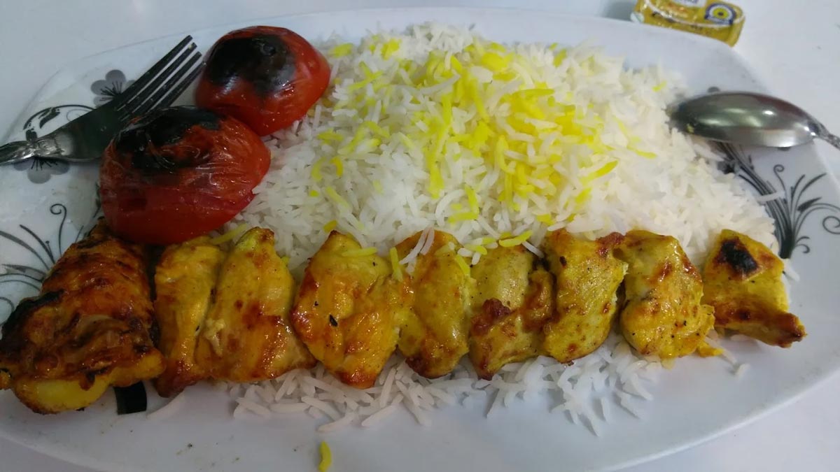 بشقاب غذا در کبابی نگین 