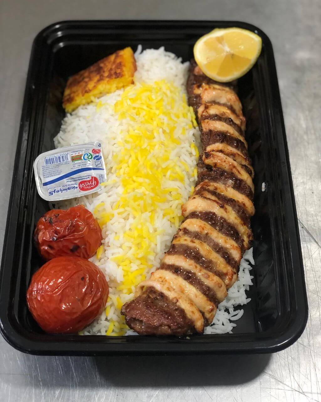 چلوکباب وزیری در کترینگ میهمان