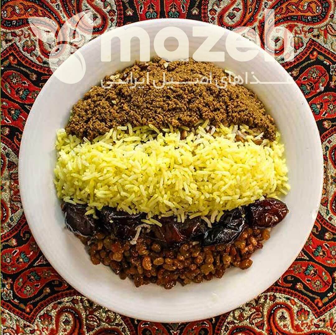 عدس‌پلو کترینگ مزه در میدان ولیعصر