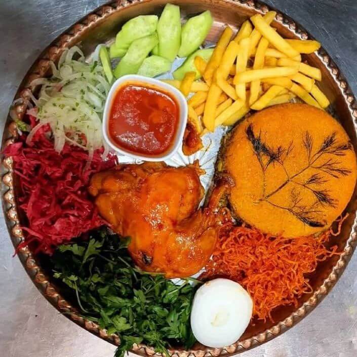 چلومرغ رستوران رادمز در میدان ولیعصز