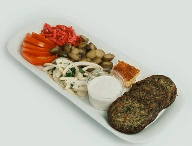 حوراک کوکوسبزی در کترینگ میدان ولیعصر