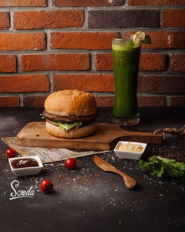 فست فود زنجیرهای سودا در بلوار فردوس