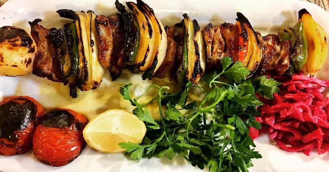 جوجه کباب رستوران آقابزرگ