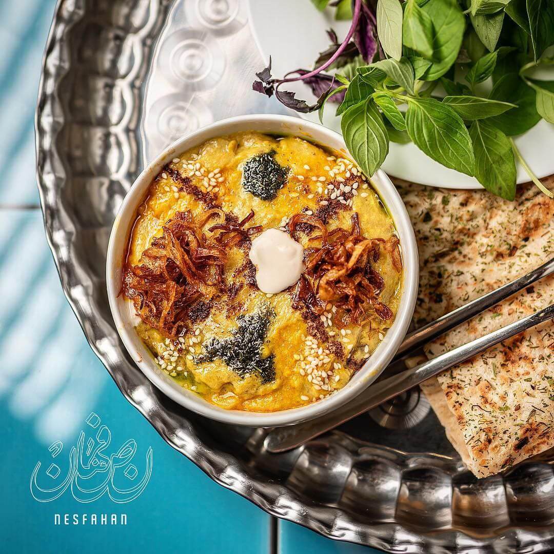 حلیم بادمجان کافه رستوران سنتی نصفهان از رستوران های تجریش تهران