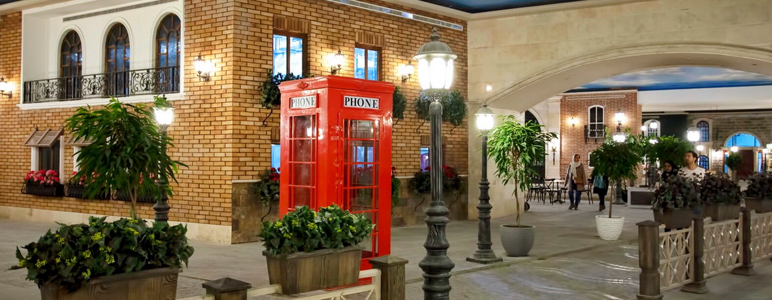 انواع غذاهای ملل در باغ رستوران ملل ایران مال