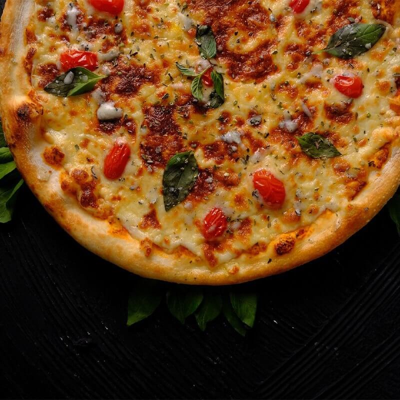 پیتزا مارگاریتا رستوران ایتالیایی آروما