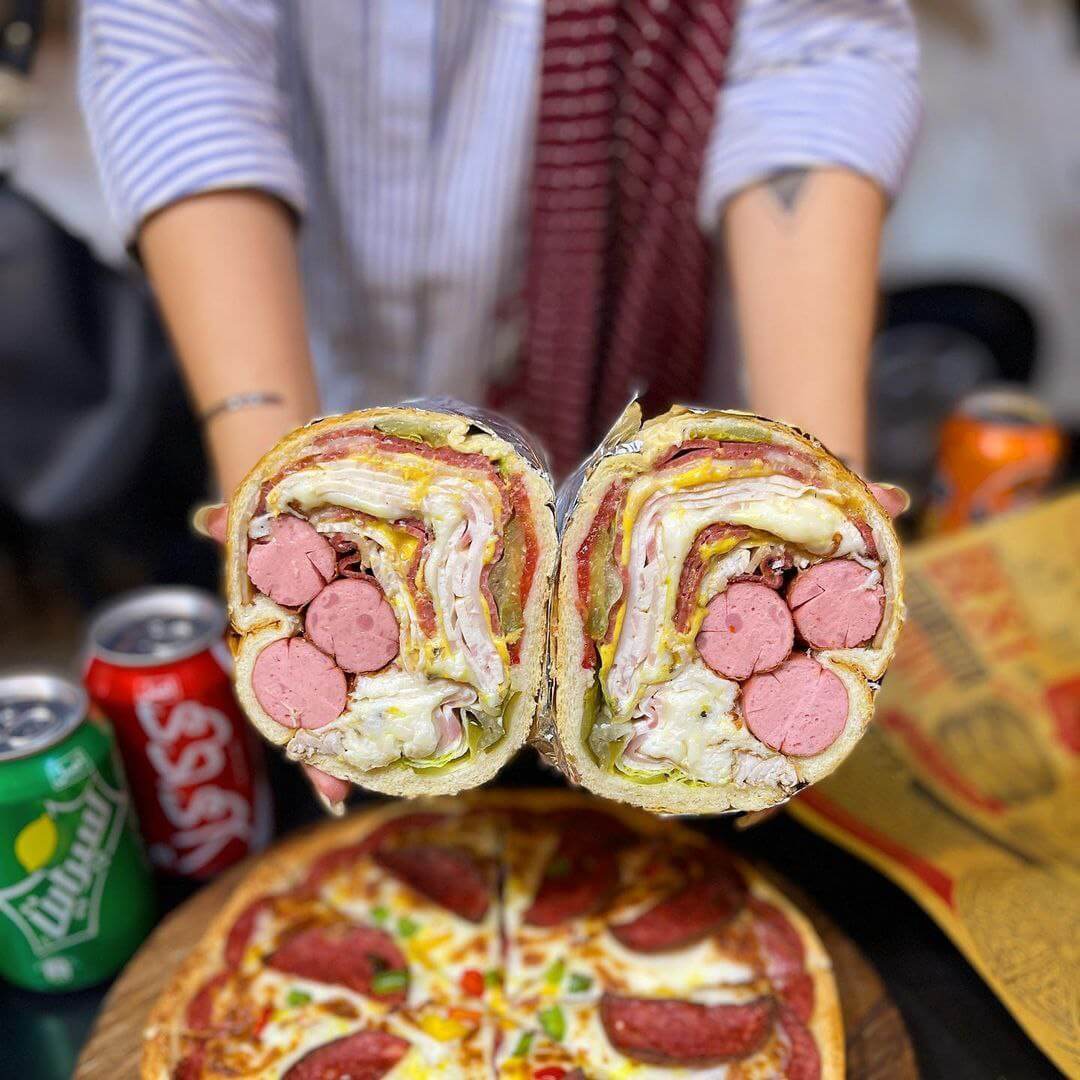 هات‌داگ‌های پرملات باروس برگر