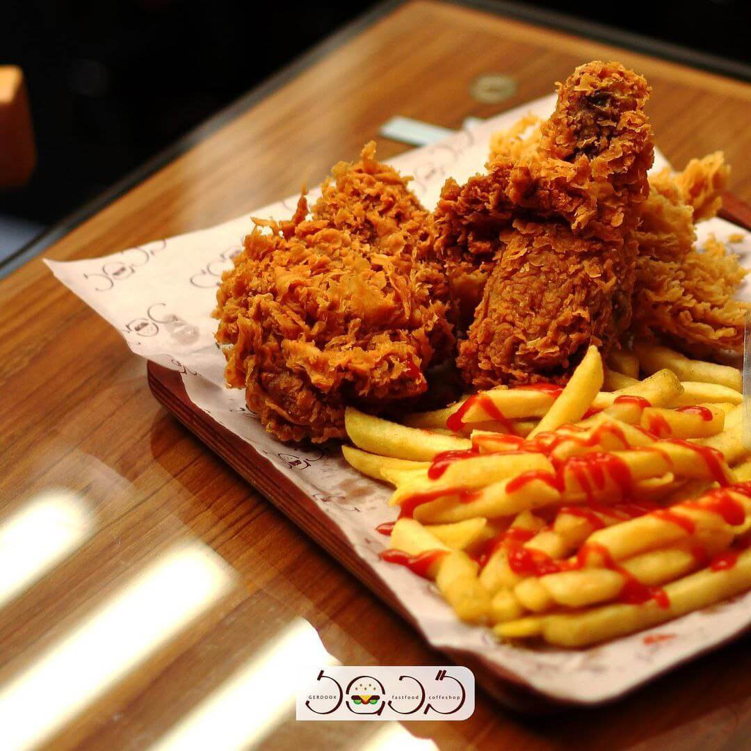 سوخاری‌های رستوران گردوک در خیابان ستارخان