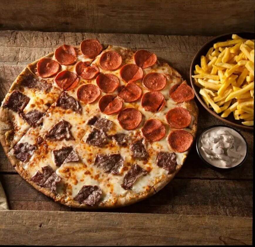 پیتزا رست بیف و پرونی فست فود مانو