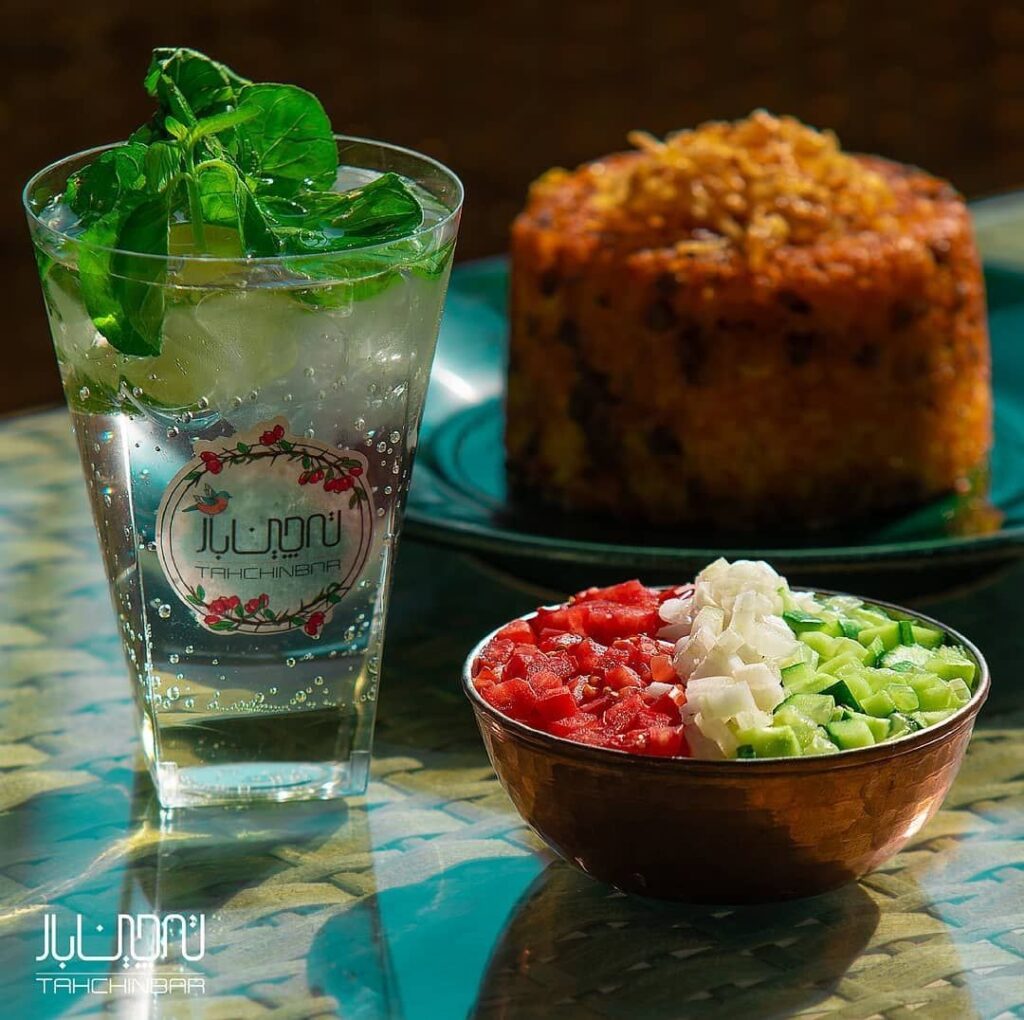 ته‌چین عدس پلو رستوران ته‌چین‌بار