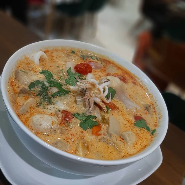 غذای تایلندی تهران در رستوران جاران