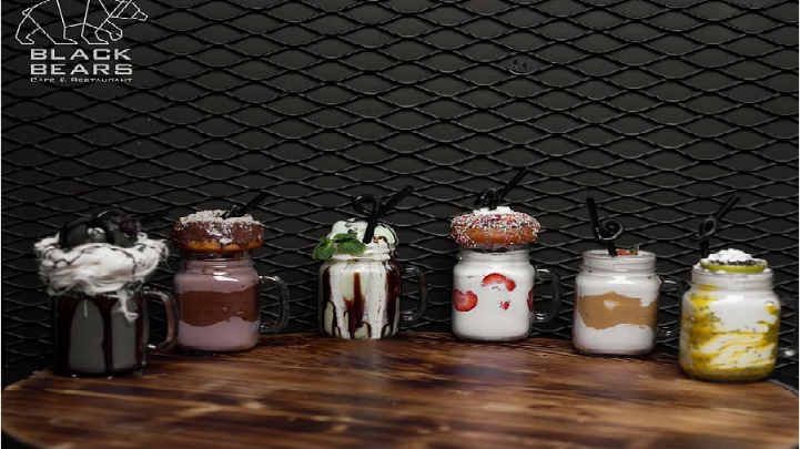 نوشیدنیهای جذاب کافه رستوارن بلک برز