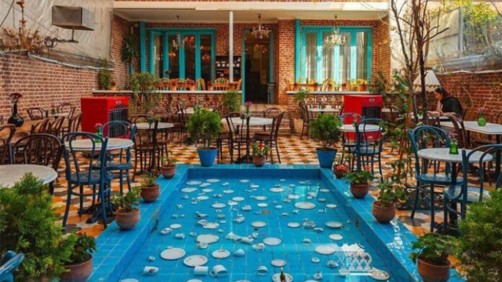 کافه گودو یاس