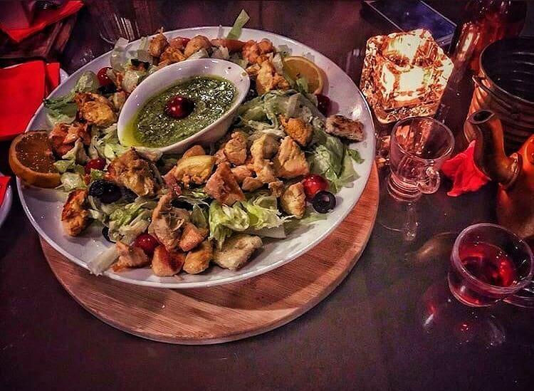 سالاد سزار کافه باریزان