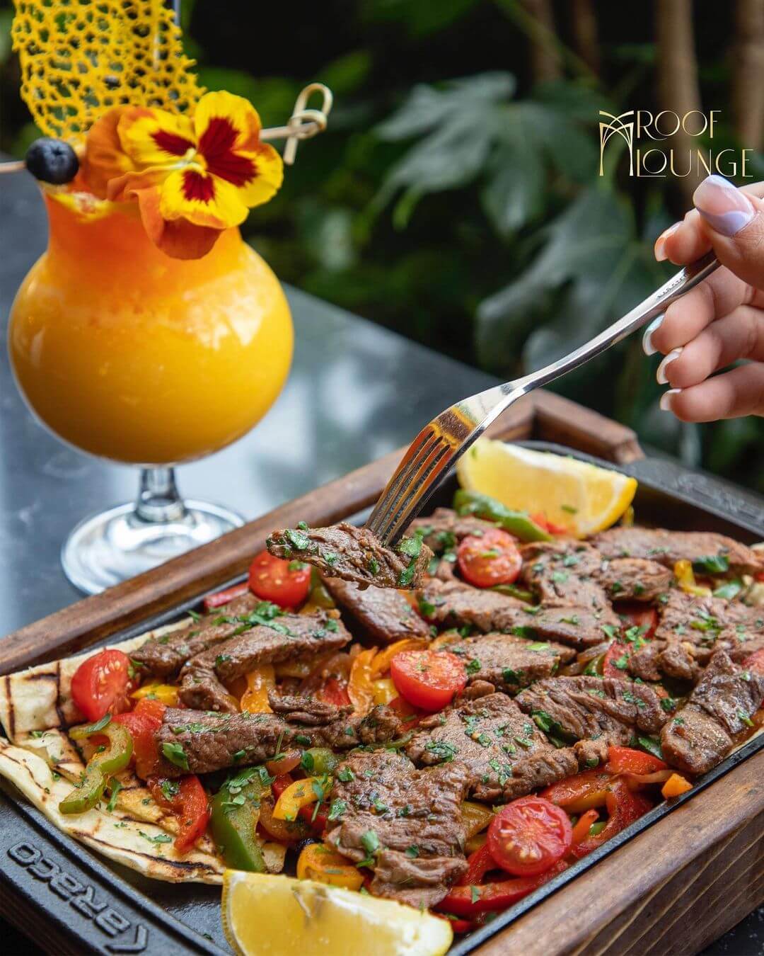 استیک کافه رستوران روف‌لانژ