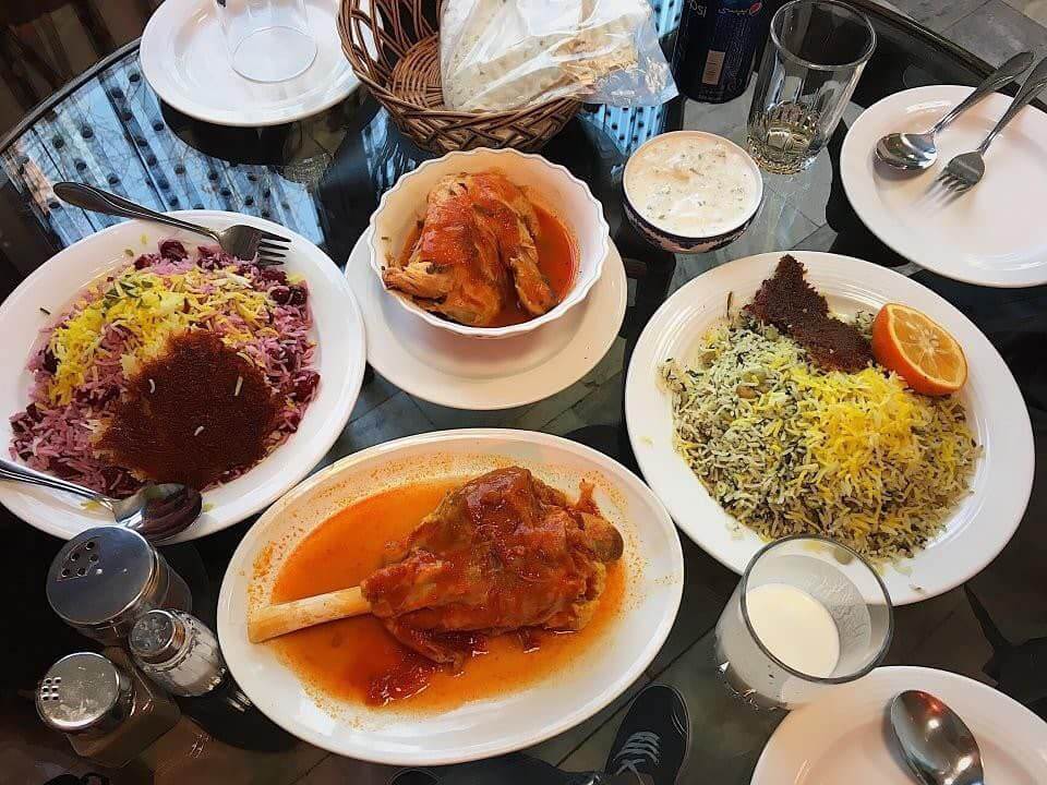 دهباشیان، یک رستوران محدوده مطهری