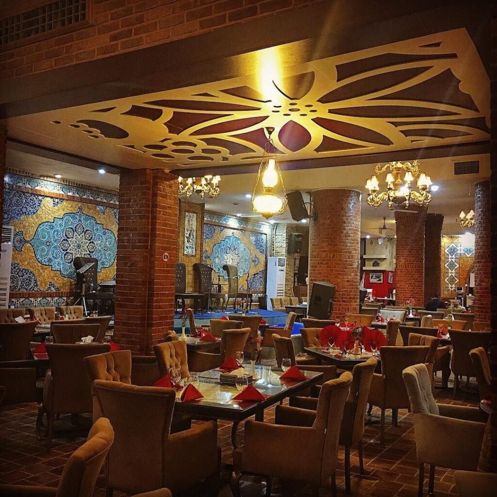 رستوران سنتی سیمرغ در لیست رستوران مطهری