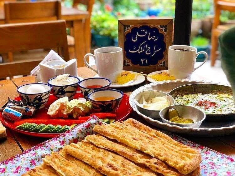 کافه کتاب های تهران