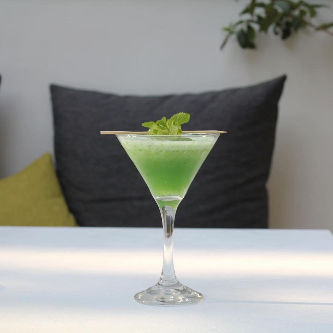 نشیدنیهای خنک کافه کتاب فرشته