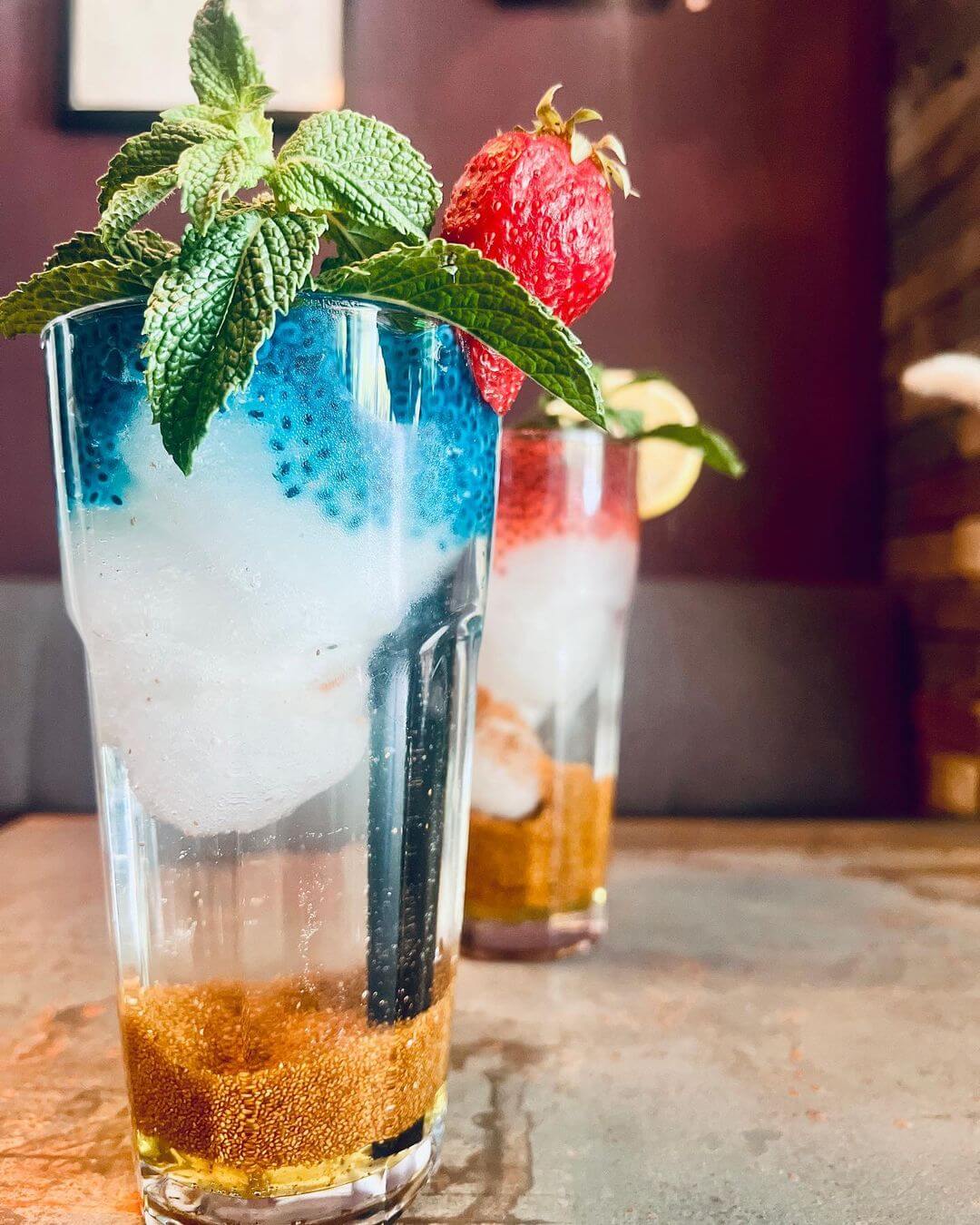 نوشیدنیهای تابستانه در کافه لتو