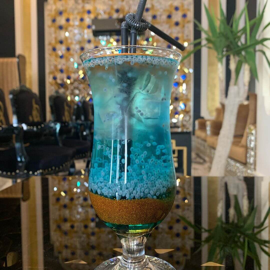 نوشیدنیهای خنک و تابستانه در کافه لاهوت تهران