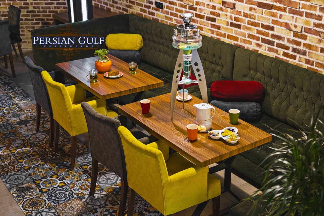 سرو قلیان در کافه رستوران پرشین گلف