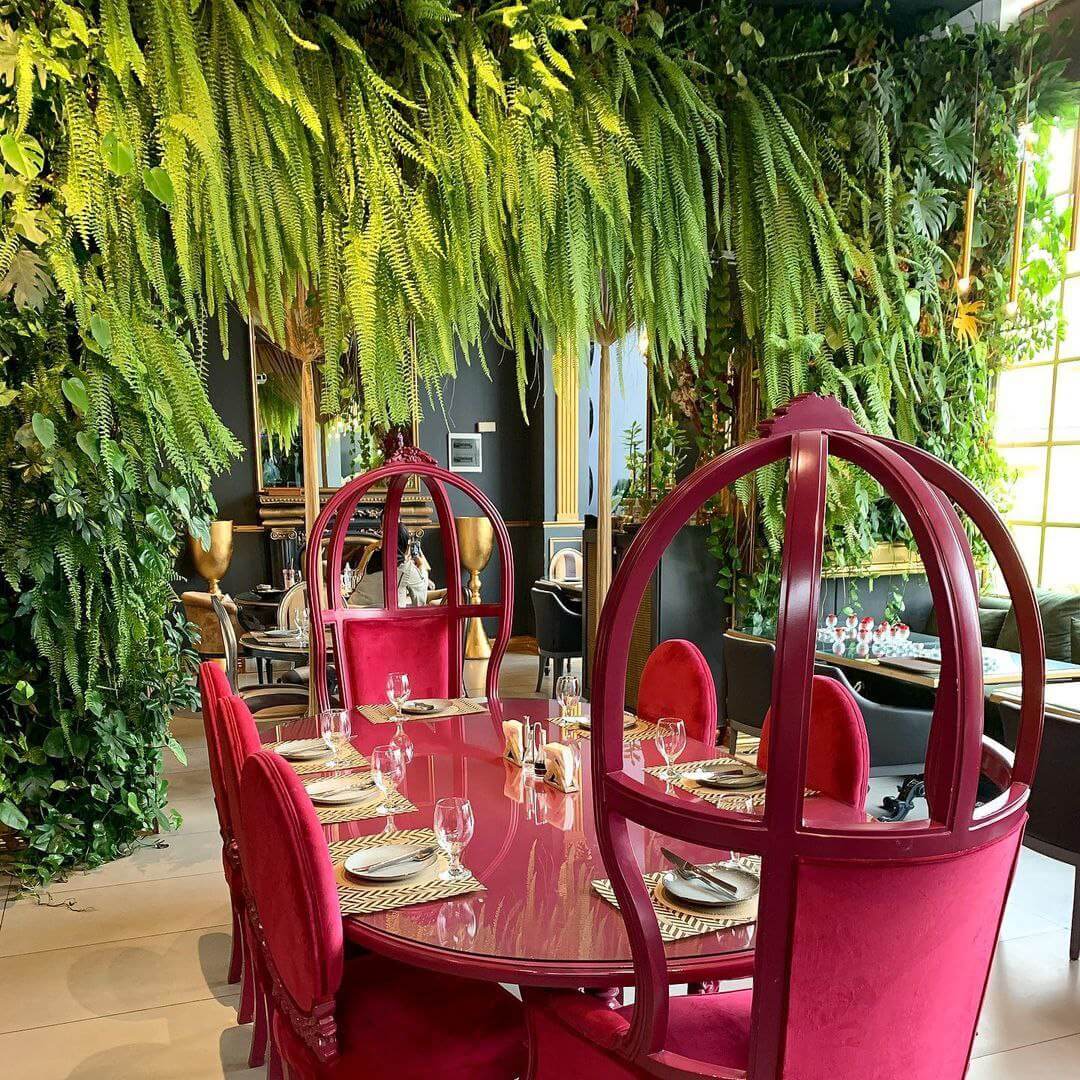 دوبرا یکی از لاکچریترین کافههای تهران