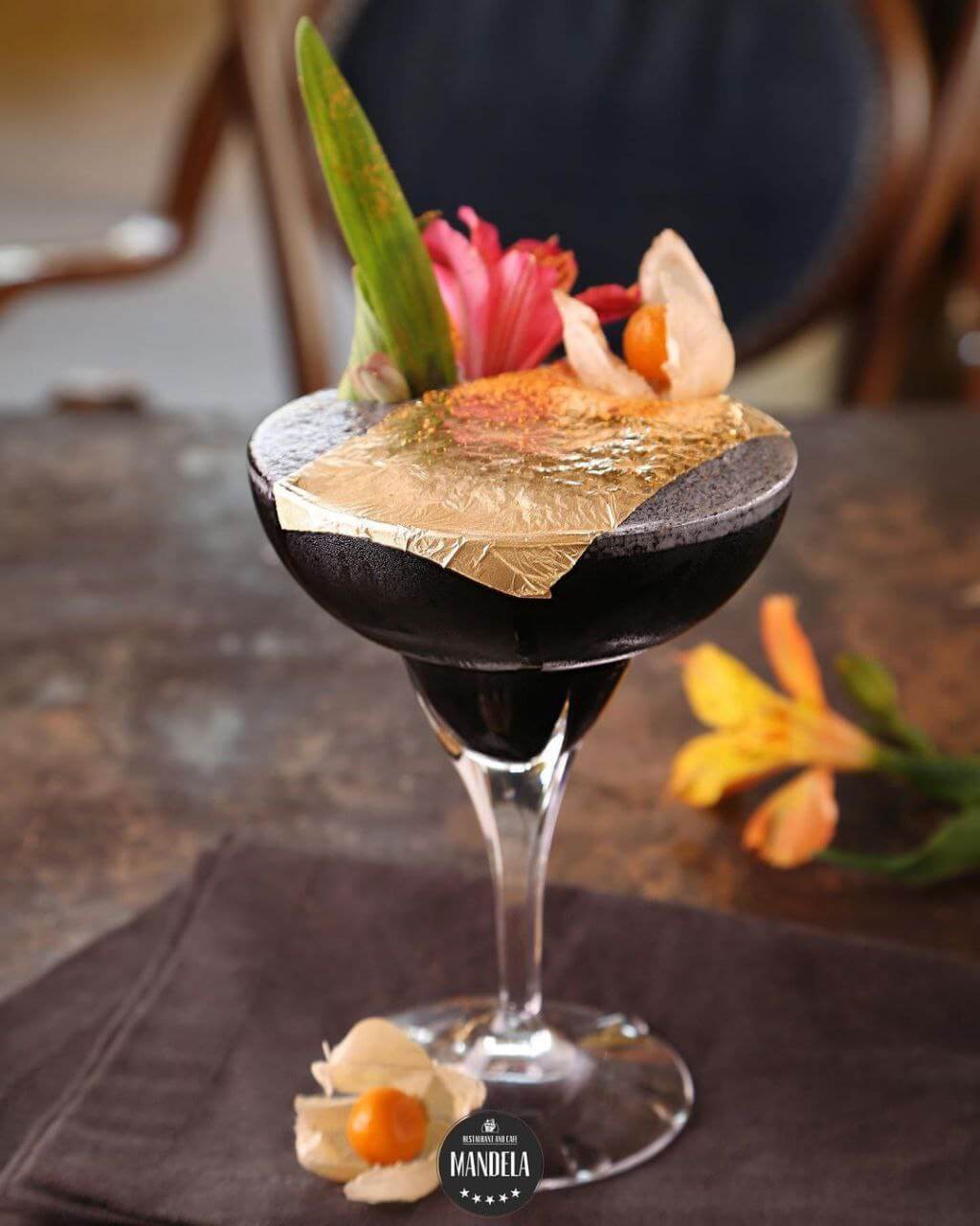 نوشیدنیهای لاکچری و خاص در  کافه رستوران ماندلا